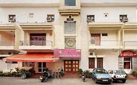 Hotel Mandakini Palace